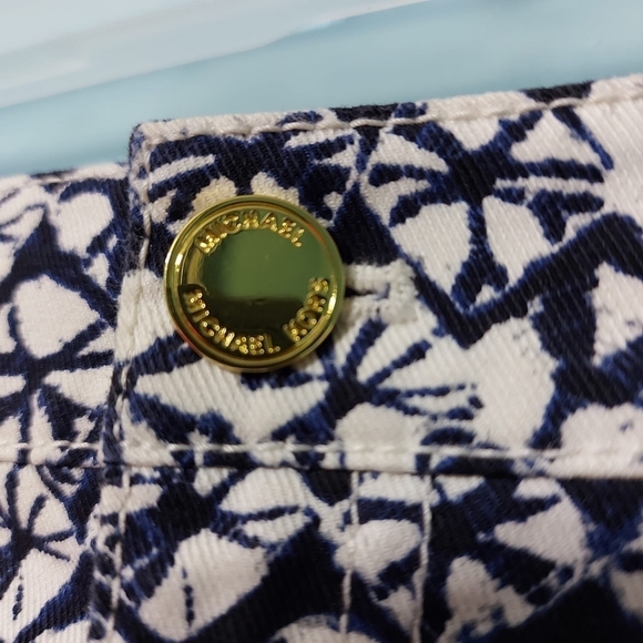 Michael Kors Mini Skirt - Picture 4 of 7